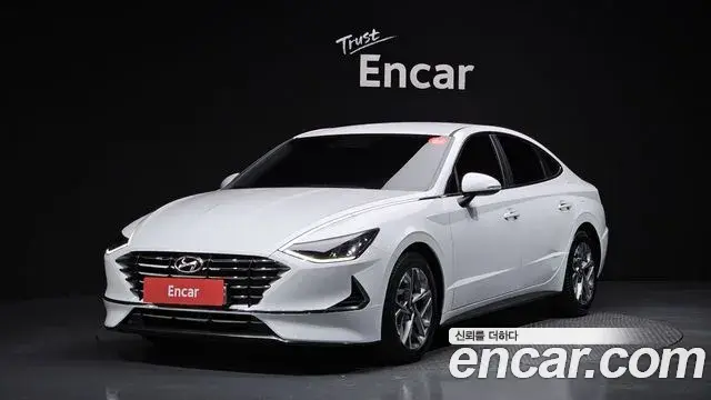 Hyundai Sonata Hybrid 2019 — Photo 14/20