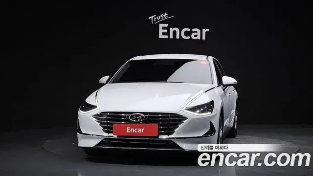 Hyundai Sonata Hybrid 2019 — Photo 4/20