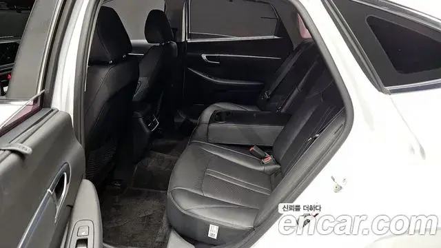 Hyundai Sonata Hybrid 2019 — Photo 5/20