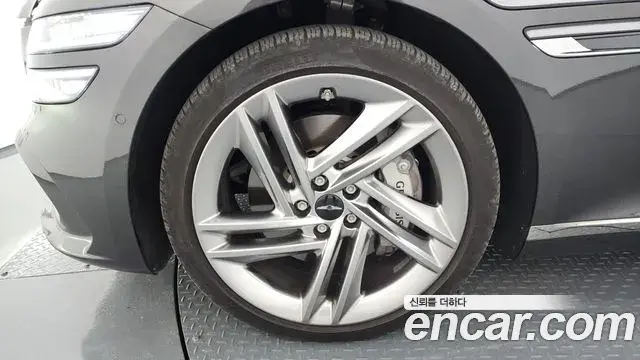 Genesis G80 2024 — Şəkil 13/20
