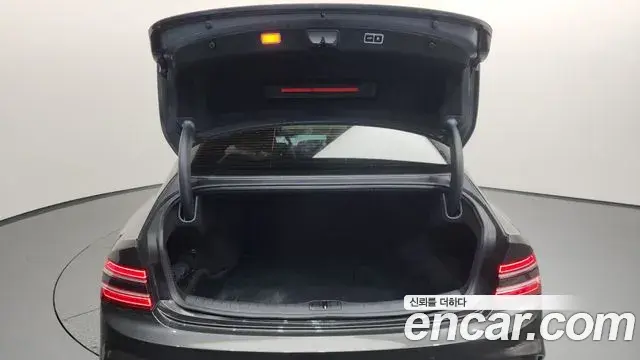 Genesis G80 2024 — Şəkil 10/20