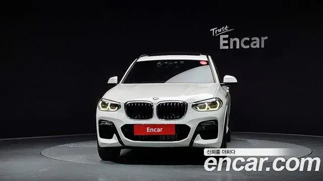 BMW X3 2018 — ფოტო 14/20