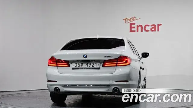 BMW 5 Series 2019 — Фото 4/20