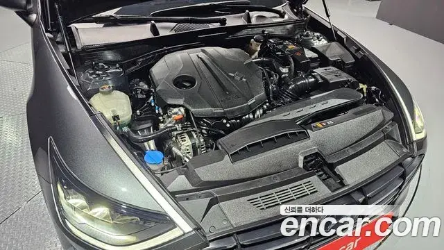 Hyundai Sonata Hybrid 2020 — Photo 13/20