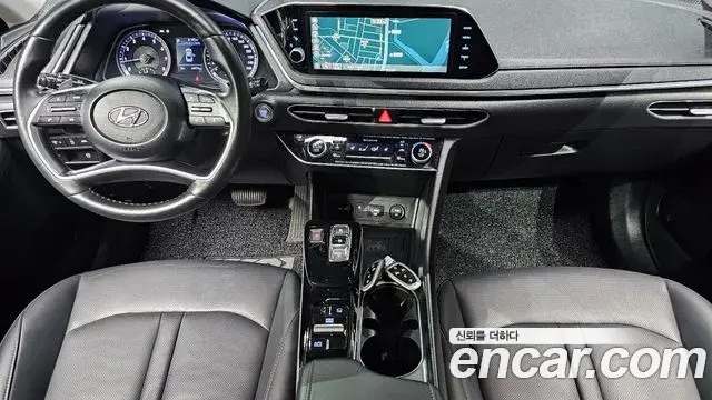 Hyundai Sonata Hybrid 2020 — Photo 12/20
