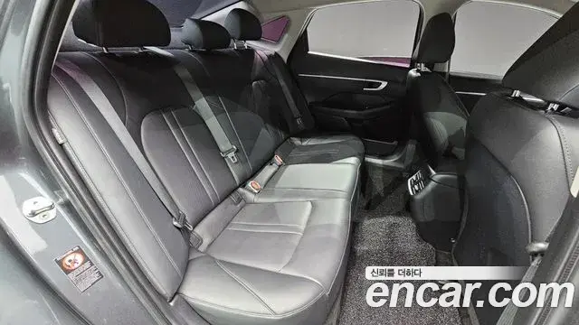 Hyundai Sonata Hybrid 2020 — Photo 4/20