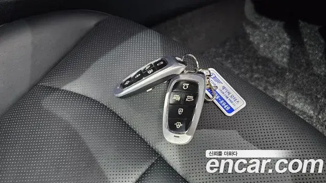 Hyundai Sonata Hybrid 2020 — Photo 9/20