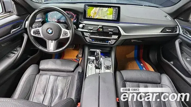 BMW 5 Series 2023 — ფოტო 15/20