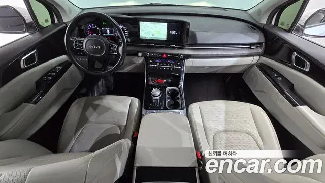 Kia Carnival 2023 — Photo 6/12