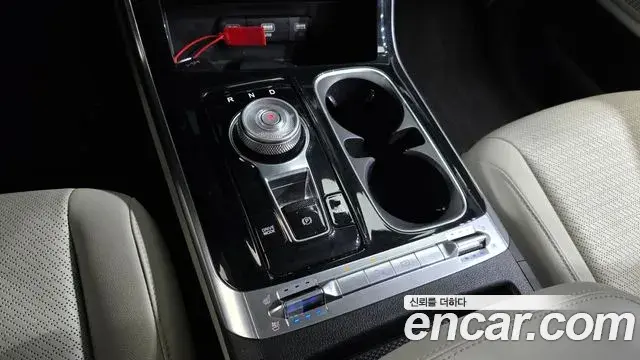 Kia Carnival 2023 — Photo 8/12