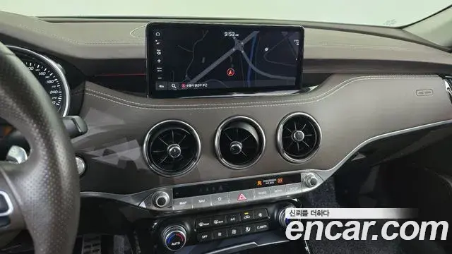 Kia Stinger 2020 — Фото 14/20