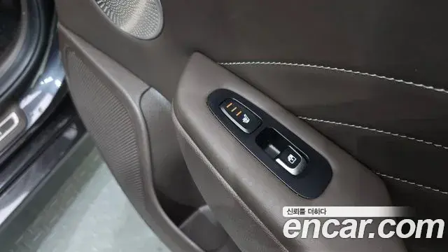 Kia Stinger 2020 — Фото 19/20