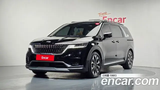 Kia Carnival 2021 — Фото 9/13
