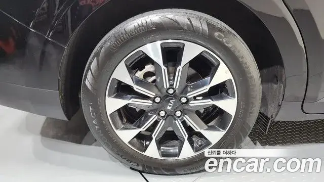 Kia Carnival 2021 — Фото 4/13