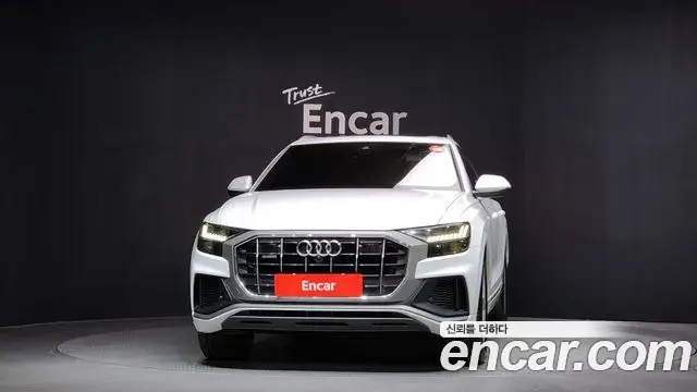 Audi Q8 2020 — ფოტო 2/20