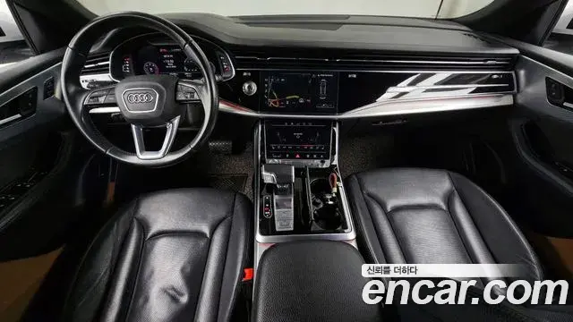 Audi Q8 2020 — ფოტო 5/20