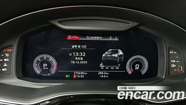Audi Q8 2020 — ფოტო 11/20
