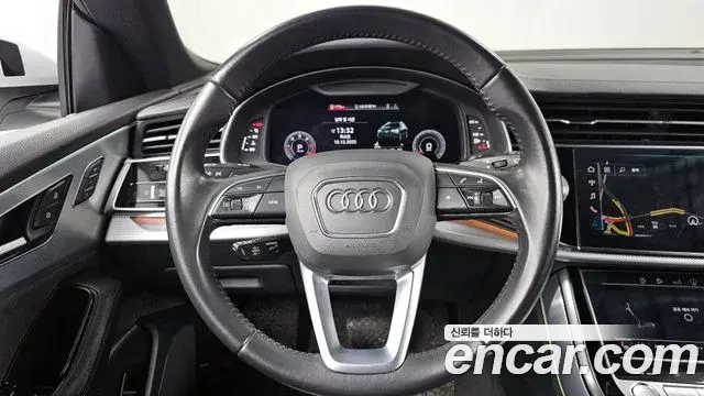 Audi Q8 2020 — ფოტო 19/20