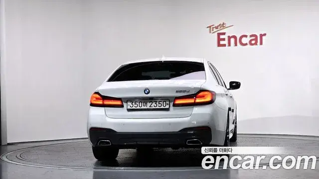 BMW 5 Series 2020 — Photo 4/20