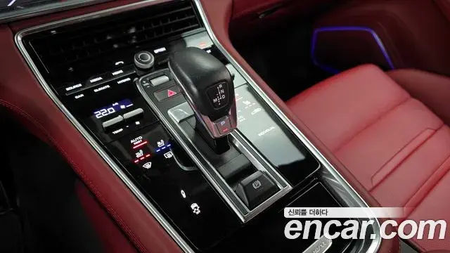 Porsche Panamera 2020 — Şəkil 14/20