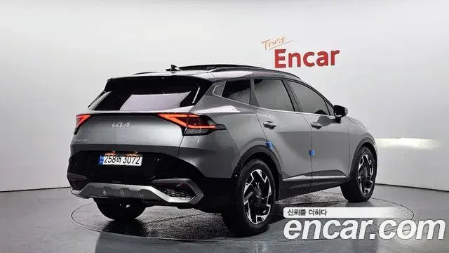 Kia Sportage 2021 — Photo 2/20
