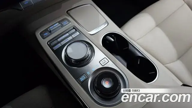 Genesis GV70 2022 — Photo 6/20