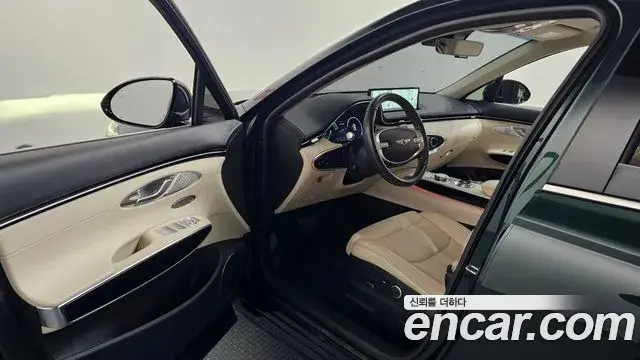 Genesis GV70 2022 — Photo 9/20