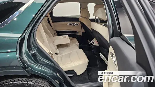 Genesis GV70 2022 — Photo 13/20