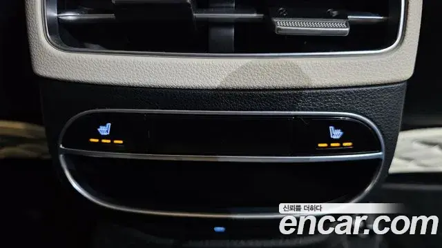 Genesis GV70 2022 — Photo 16/20