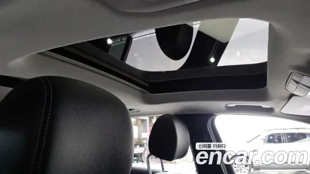 Mercedes-Benz GLC-Class 2019 — Şəkil 10/20