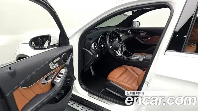 Mercedes-Benz GLC-Class 2022 — Photo 18/20