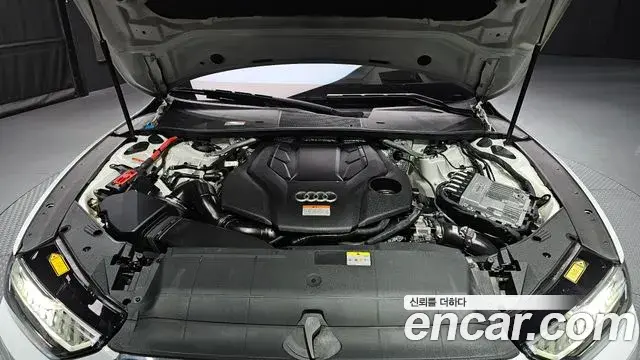 Audi A7 2021 — Şəkil 9/20