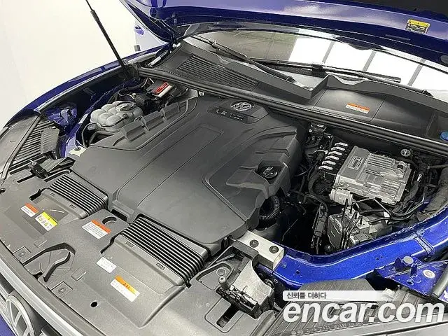 Volkswagen Touareg 2023 — Photo 12/20