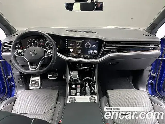 Volkswagen Touareg 2023 — Photo 5/20