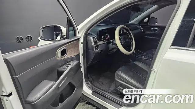 Kia Sorento 2021 — Photo 17/20