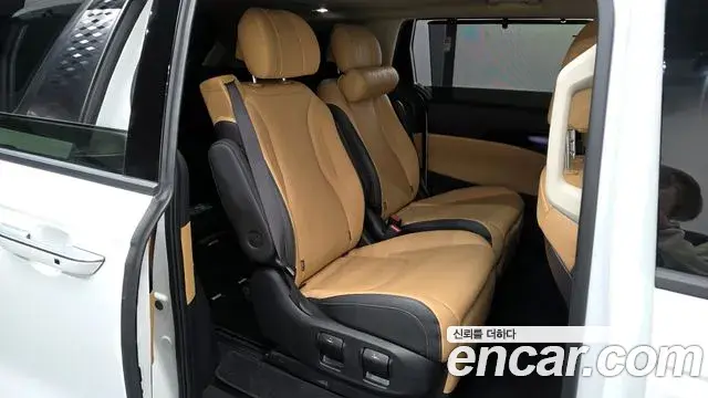 Kia Carnival 2022 — Photo 10/20