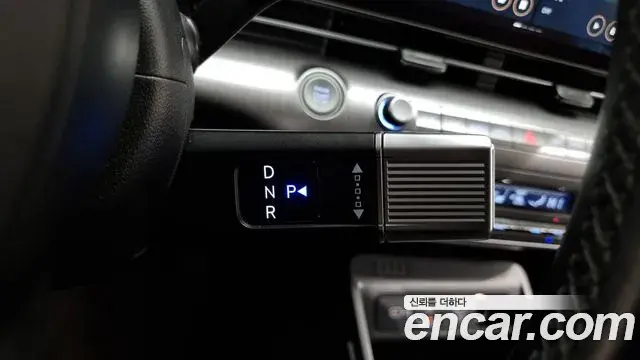 Hyundai Kona Hybrid 2023 — ფოტო 1/20