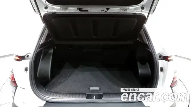 Hyundai Kona Hybrid 2023 — ფოტო 6/20
