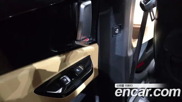 Kia Carnival 2020 — Şəkil 10/20