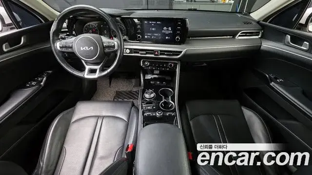 Kia K5 2023 — Şəkil 16/20