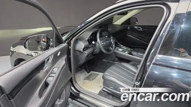 Genesis GV80 2022 — Photo 7/20