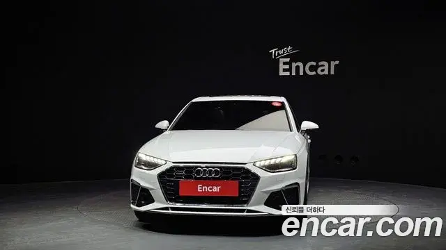 Audi A4 2023 — Photo 1/20