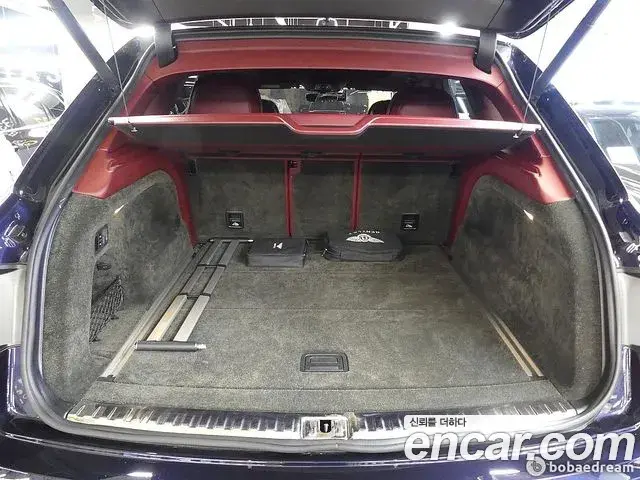 Bentley Bentayga 2020 — Photo 19/20
