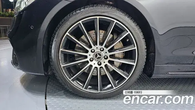Mercedes-Benz S-Class 2018 — Şəkil 8/20