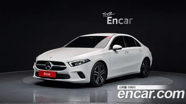 Mercedes-Benz A-Class 2022 — ფოტო 14/20