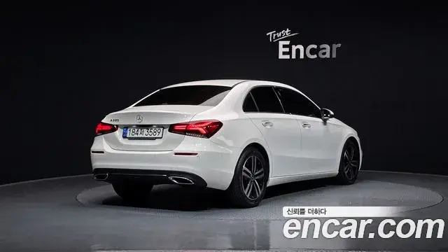 Mercedes-Benz A-Class 2022 — ფოტო 15/20