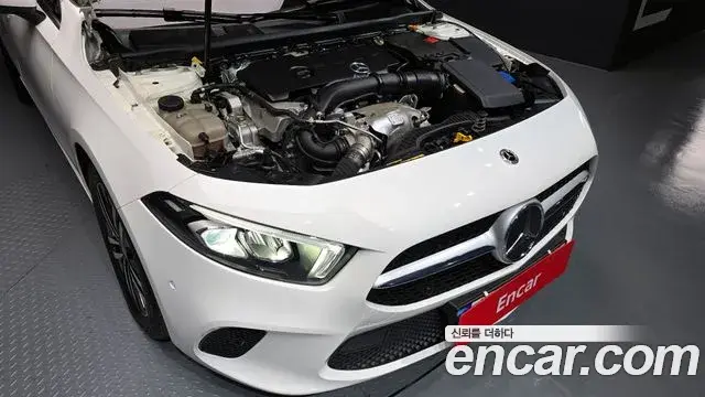 Mercedes-Benz A-Class 2022 — ფოტო 8/20