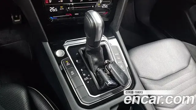 Volkswagen Arteon 2022 — Photo 16/20