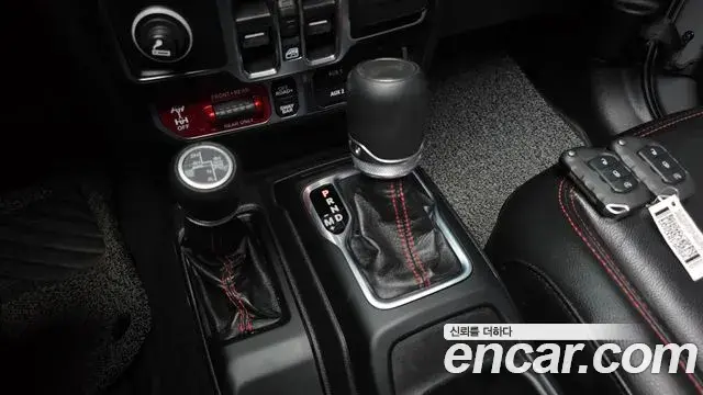 Jeep Wrangler 2022 — Фото 9/20