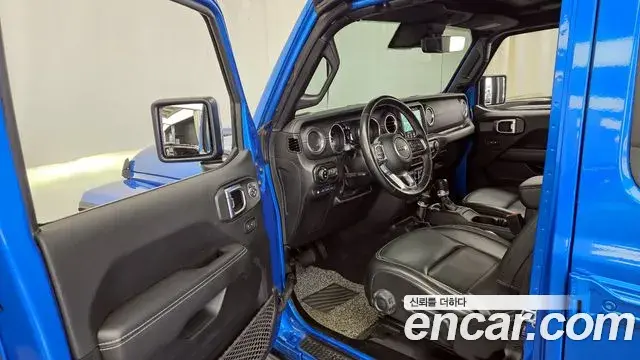 Jeep Wrangler 2022 — Фото 10/20